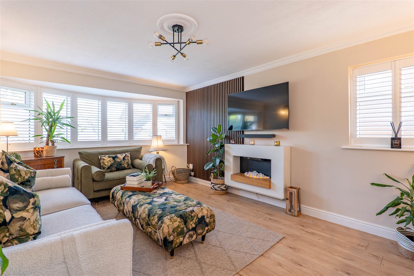 3 bed property in Broadfield, Preston
